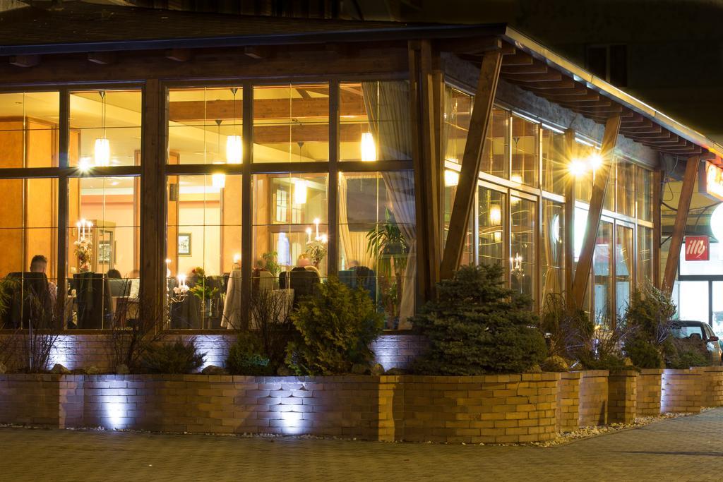 Restaurant Pensiune Bucovina Câmpulung Moldovenesc Екстериор снимка