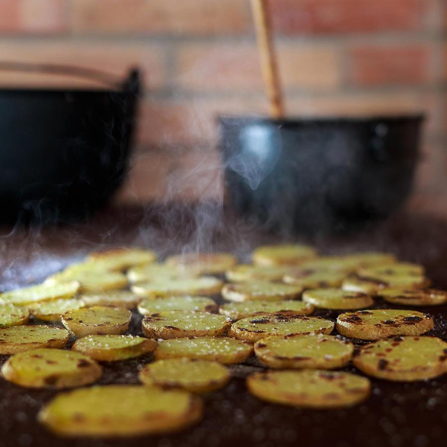 Restaurant Pensiune Bucovina Câmpulung Moldovenesc Екстериор снимка
